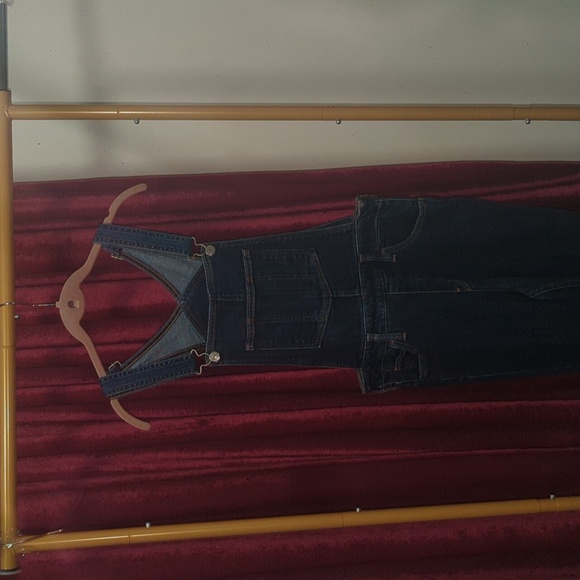 Levi's Skinny Overalls 30 - Picture 3 of 5